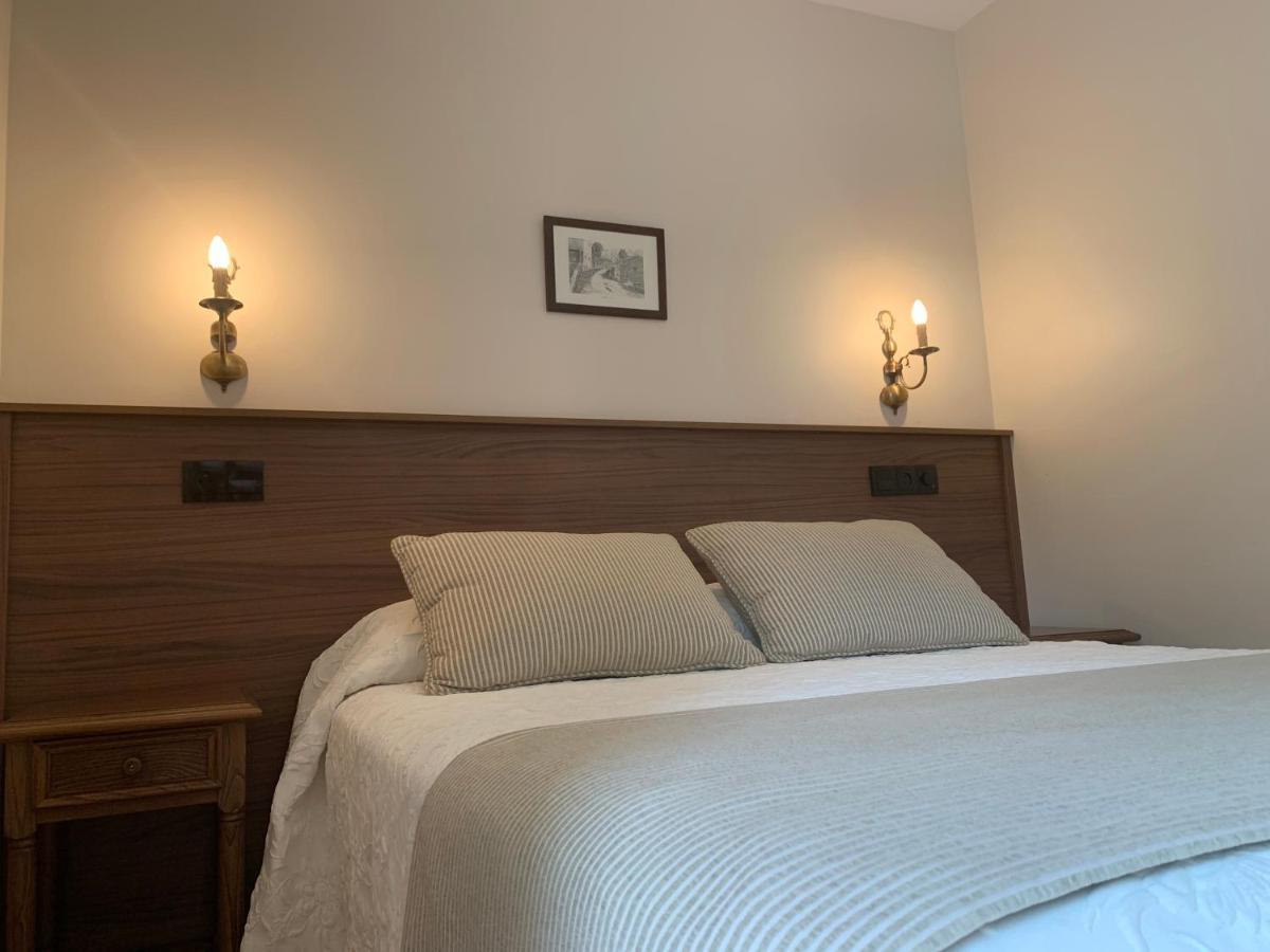 Hotel Villa De Cabrales Arenas De Cabrales Kültér fotó